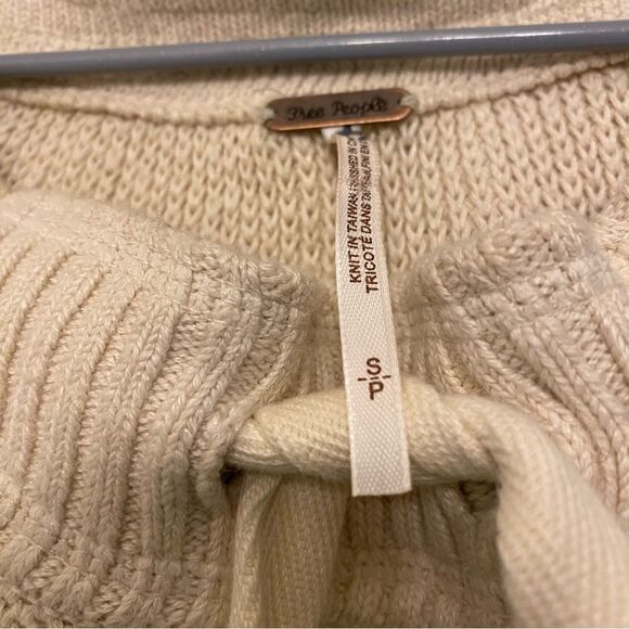 Free People Cassidy Off Shoulder open Knit Sweater kelle green Stripe linen S - Picture 5 of 9